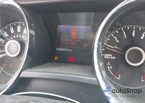 2014 Ford Mustang V6 Premium из США, поврежденный, VIN 1ZVBP8EM6E5199903